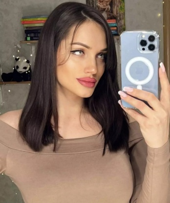 я живу в Москве и знаю, как исполнить все твои сокровенные желания.
🔥 Мои услуги - это искусство страсти и наслаждения. Я умею подарить тебе незабываемые минуты удовольствия и полное расслабление. Со мной ты сможешь испытать все, о чем ты мечтал. Массаж, оральные ласки, классический секс - это только начало. Я с радостью придумаю для нас что-то особенное, чтобы наши встречи были неповторимыми.
🌟 Мои фото подтверждают мою красоту и сексуальность. Я изысканная и страстная жрица любви, готовая сделать тебя счастливым. Фигура стройная, грудь упругая, глаза сверкающие. Ты не сможешь устоять перед моим очарованием.
💖 Мои гости оставляют только положительные отзывы о встречах со мной. Они отмечают мое профессионализм, хорошее настроение и желание удовлетворить каждое твое желание. С ними я делюсь временем, вниманием и лаской, которые они описывают как незабываемые.
💌 Если ты готов окунуться в мир наслаждения и эмоций, то позвони мне прямо сейчас. Я жду тебя в Москве, чтобы наша встреча стала самой яркой и страстной в твоей жизни. 🌹 2040, 30 лет